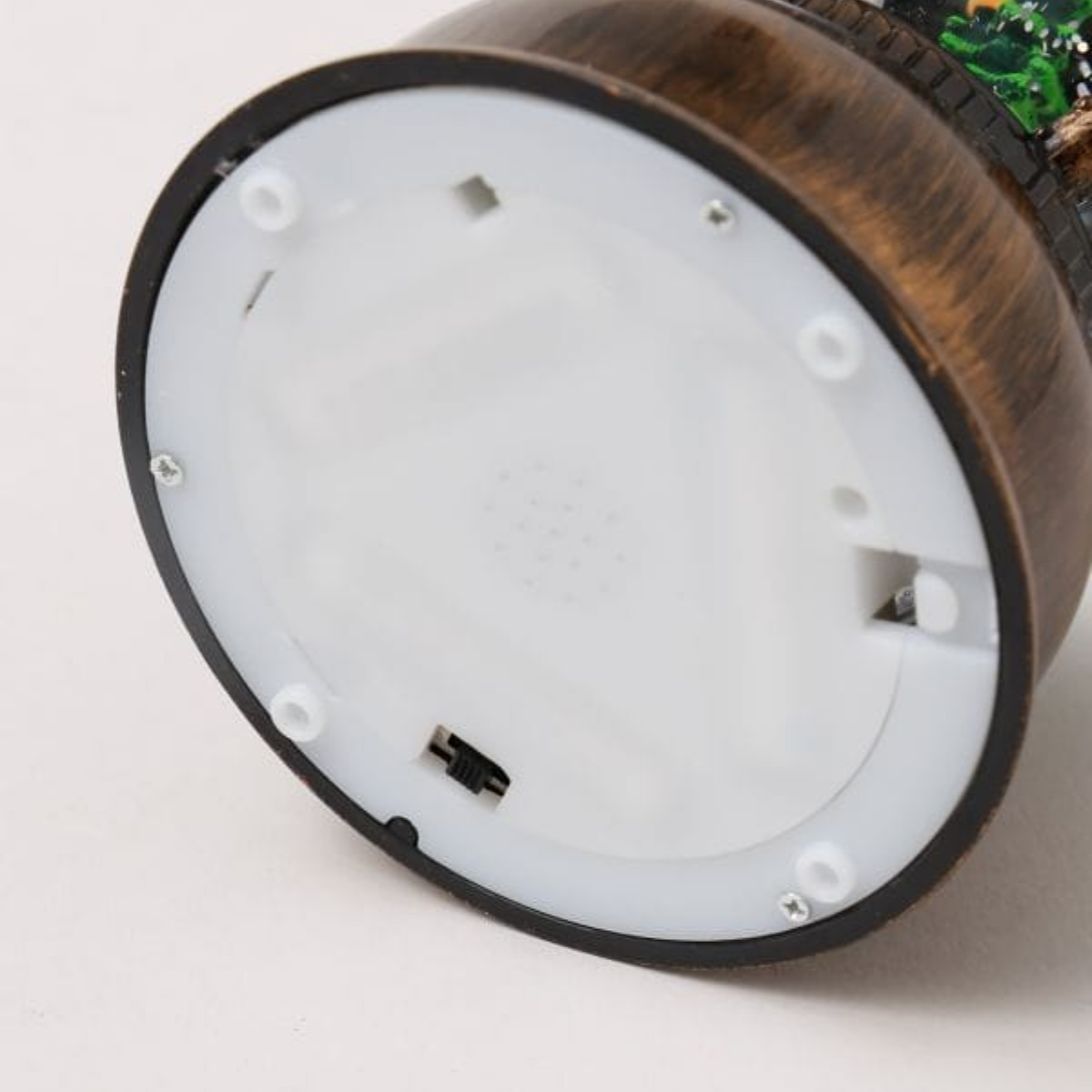 Felinar Decorativ Muzical, Brad de Craciun, Glob 12cm, Iluminare LED calda, Zapada in Miscare, Alimentare USB/Baterii